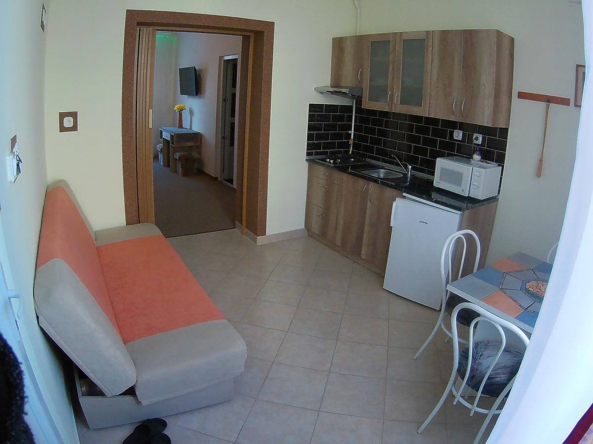 Szlavi Apartman Baja Extérieur photo